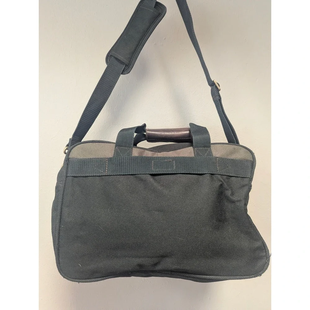 Vintage Ricardo Beverly Hills Green Travel Bag Carry On Shoulder Bag 76552